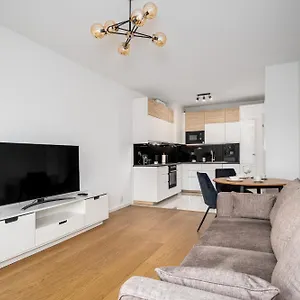 https://dk-apart-1-sierpnia-32a.warsawhotelspoland.com